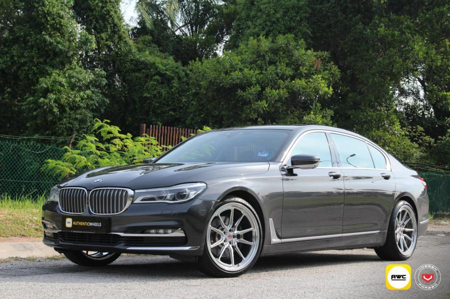  BMW 730Li on Vossen Wheels (ML-X2) 2019 года  (фото 1 из 6)